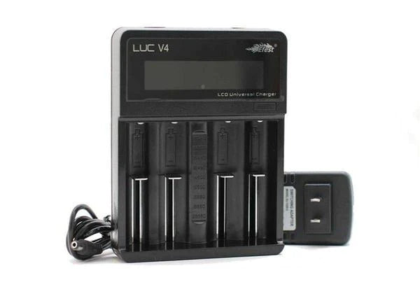 Efest LUC V4 - Battery Charger